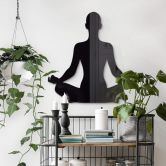 Acryldeko Yoga Pose sitzend 01 