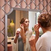 Livingwalls 3D Tapete My Home My Spa Vliestapete Feminine Powdery Home rosa, silber 