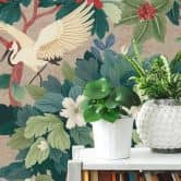 Exotisch behang kraanvogels beige groen rood - Vliesbehang met bladeren & bloesems 