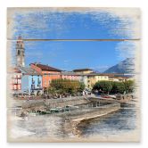 Holzbild Hafenpromenade am Lago Maggiore - 40x41,5 cm 