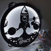 LED-Leuchtdeko aus MDF - My Space Rakete 
