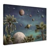 Leinwandbild Kikki Belle - Tropische Fantasiewelt mit Planeten und Palmen 