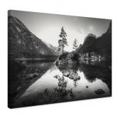 Leinwandbild Malerische Landschaft mit glasklarem Bergsee - Hintersee 