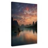 Leinwandbild Zhang - Asiatische Flusslandschaft in der Abenddämmerung 