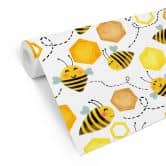 Mustertapete für das Kinderzimmer - Süße Bienen mit Waben - UN Designs 
