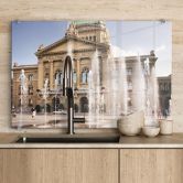 Spritzschutz Wasserspiel vor Schweizer Parlamentsg 