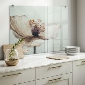 Spritzschutz Zarte Trockenblüte in Beige - Treechild - Panorama 