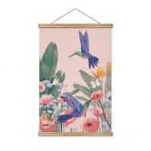 Affiche textile Deux colibris dans un champ de fleurs multicolores - Goed Blauw 