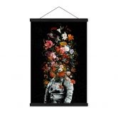 Stoffbild Astronaut mit Blumen-Arrangement - Nicebleed 
