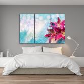 Leinwandbild 3 teilig, Rosa Blumen auf blauem Hintergrund 