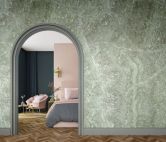 Fotobehang met motief marmerlook saliegroen met golvend marmer 2,7 x 2,12 m 