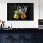 Acrylglasbild Mogyorosi - Fruchtige Spritzer von Zitrusfrüchten 