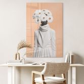 Tableau sur verre acrylique Dame en blanc avec des fleurs - Treechild 
