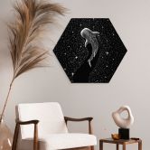 Hexagon Wandbild Walhai im Ozean der Sterne - Cakir - Alu-Dibond 