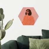 Hexagon-Holzbild Frau mit orangefarbener Decke - Müller 