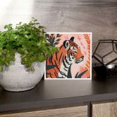 Holzbild zum Hinstellen - Tiger in rosa Dschungel - Treechild - 15x15 cm 