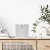 Holzbild zum Hinstellen - Stay Classy Sassy and a Bit Bad Assy - Wilson - 15x15 cm 