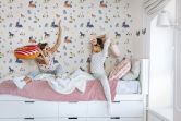Kindertapete, Vliestapete mit Illustration Kids Walls grau, bunt 