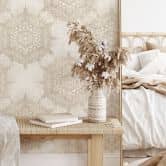 Mustertapete Elegantes Mandala in Sandgold - Bloomery Decor 