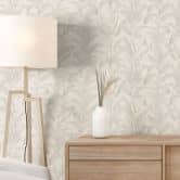 Mustertapete Urban Jungle Tropenblätter Creme - Bloomery Decor 