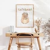Poster Süßes Capybara mit Blumenkrone 