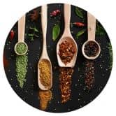 Sticker Mural Herbes et épices sur une cuillère en bois - Dingemans 