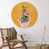 Rundes Wandbild Treechild - Bunte Blumen in Fridas Händen - Alu-Dibond 