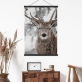Stoffbild Hirsch im Schneegestöber | Hirschmotiv für das Wohnzimmer - Strigel 