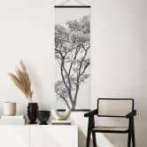 Stoffbild Minimalistischer Baum in ruhiger Landschaft - Flour - Panorama 