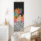 Stoffbild Frau mit bunter Blumenkrone - Hülya - Panorama 