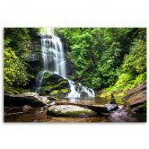 Leinwandbild, Wasserfall im grünen Wald 