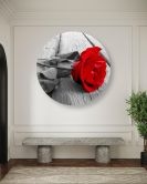 Rundes Leinwandbild Rote Rose auf einem Steg 