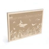 Holzbild Faszinierende Meerestiere im Ozean - Braun - Kikki Belle 