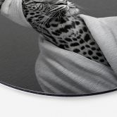 Wandbild mit Silbereffekt Royale Spa-Auszeit mit Leopard - Rahner - Alu-Dibond Rund 