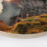 Holzbild Sonnenaufgang über den Bergen in Südtirol - Rund 