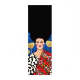 Affiche textile Femme dans un champ avec des feuilles d'or - Hülya - Panorama 