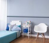 Vliestapete mit einfarbiger Struktur blau Uni 