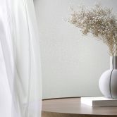 Vliestapete in leicht glänzender Struktur weiß Uni 