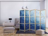 Japanischer Paravent, Raumteiler freistehend, Trennwand - Luminous Clusters of Fish in Blue: Ocean Depths 
