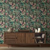 Vliesbehang in zwart, groene bladeren bloemen bloemige natuur  