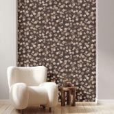 Vliesbehang in bruin bladlook bloemige natuur  