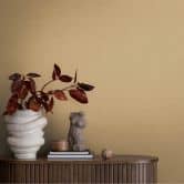 Unitapete mit Textilstruktur in Beige – Elegante Vliestapete 