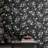 Florale Aquarell-Tapete Schwarz Grau – Vliestapete mit Blättern – Elegantes Naturmotiv 