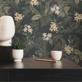 Pflanzen-Tapete mit Blüten Schwarz Grün - Vliestapete mit Blumen floral 