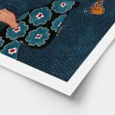 Poster Frau im Blumenkleid mit Schmetterling - Hülya 