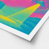 Plakat med UFO-landing i neonfarver - Treechild 