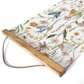 Affiche textile Prairie printanière avec papillons - UN Designs 