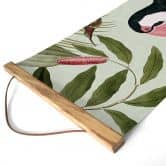 Affiche textile Toucan dans une jungle paradisiaque - UN Designs 