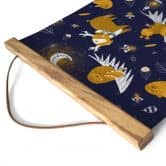 Affiche textile Animaux de la forêt dans la nuit - UN Designs 