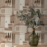 Papier peint intissé avec motif architectural dans les tons beiges et bruns 